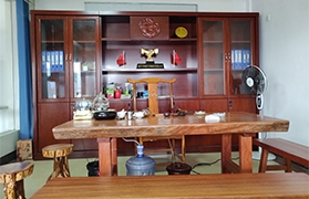 星空娱乐钢材有限公司恬静办公室